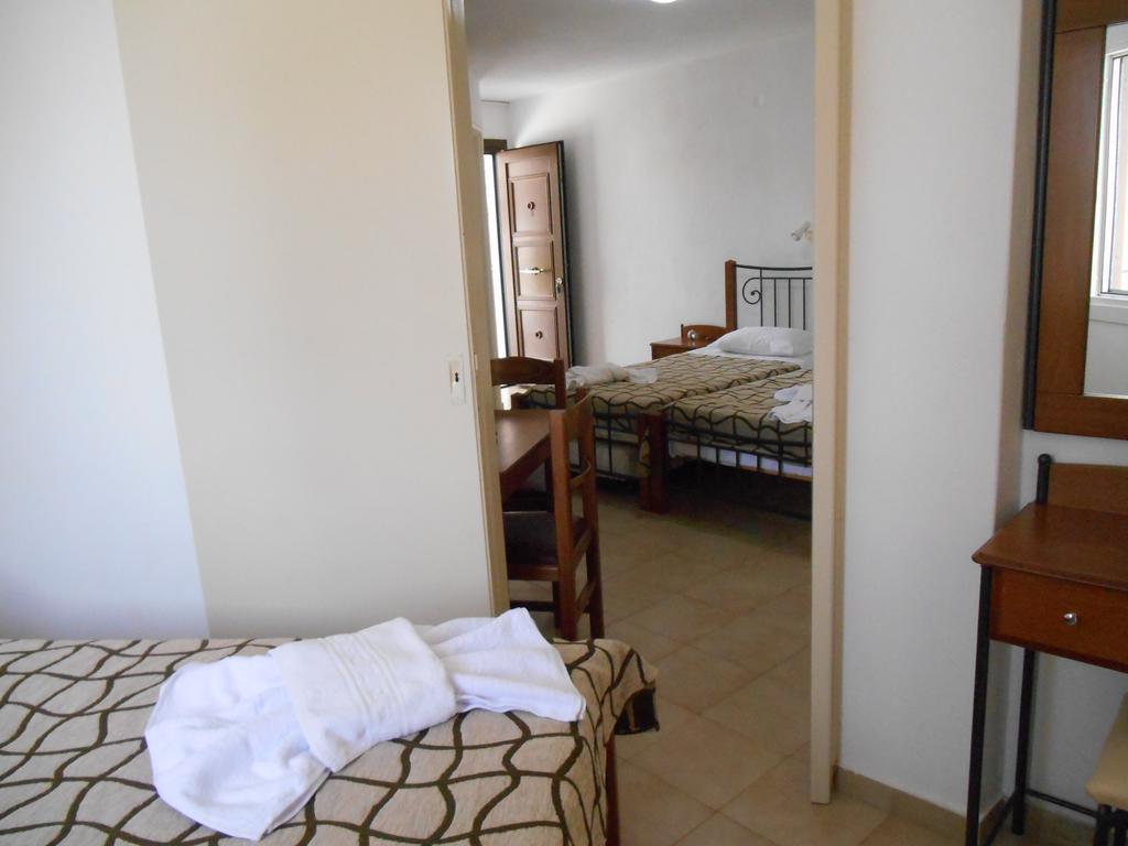 Studios Gabriel Agia Anna  Room photo